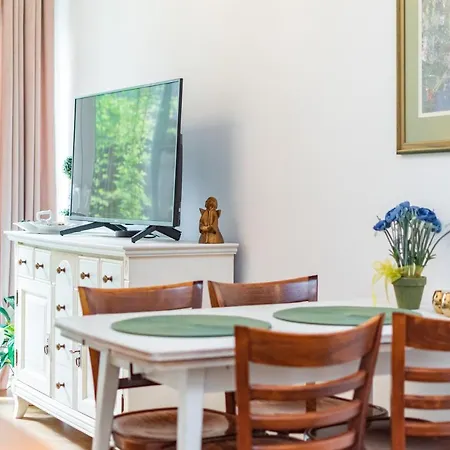 Sw. Stanislawa 1 By Homeprime * ורשה